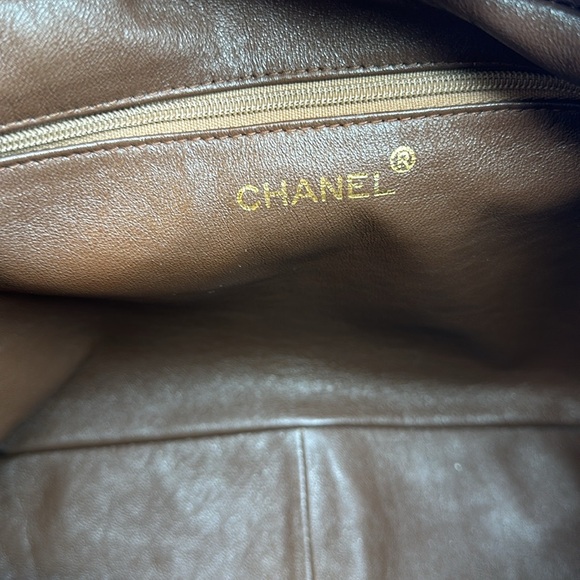 COA CHANEL CC Camera Crossbody Taupe Lambskin w/Tassel, 24K Goldplated Hardware - Picture 11 of 14